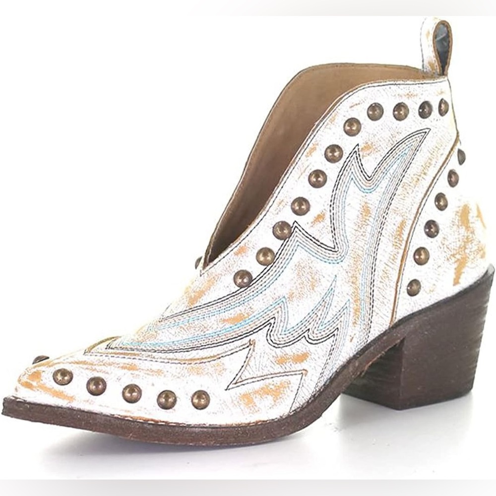 Circle G Hand Crafted Studded Women’s White Leather Ankle Cowboy Boots Size 6